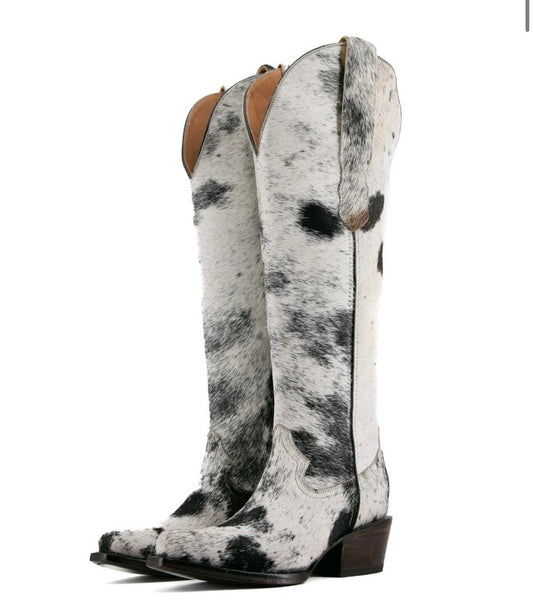 Womens tall cowhide boots (read full description)